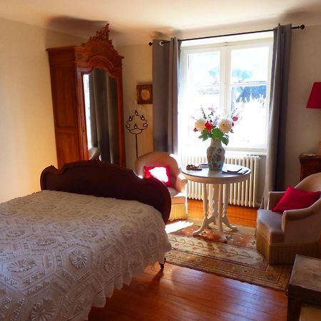 Sainte-Eulalie-d'Olt L'Oustal Bed & Breakfast エクステリア 写真