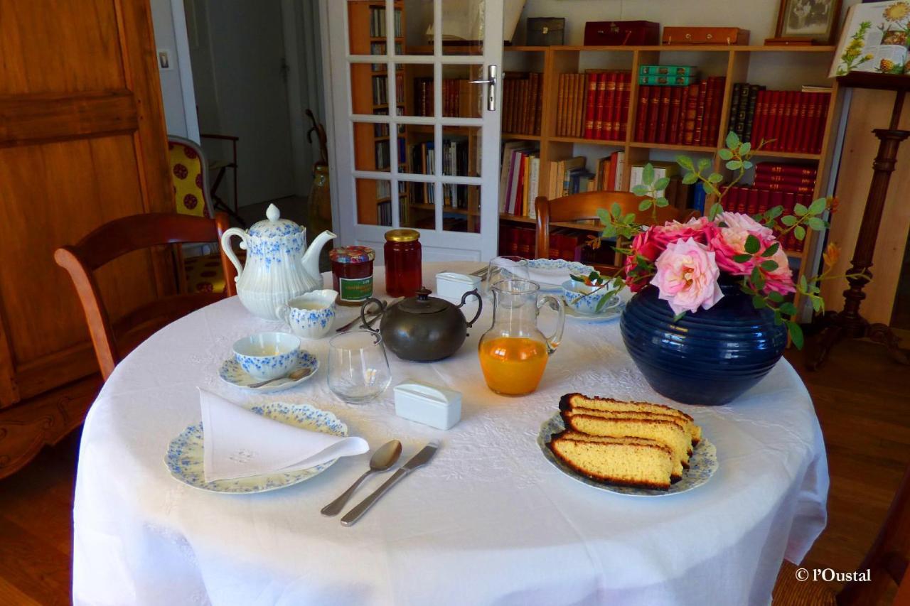 Sainte-Eulalie-d'Olt L'Oustal Bed & Breakfast エクステリア 写真